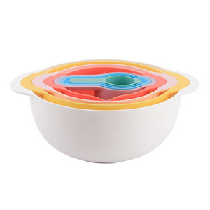 Household Kitchen Food Grade 8-Piece Plastic Nesting Bowls Set Mixing Bowls flour sieve with Measuring Cups Sieve Colander