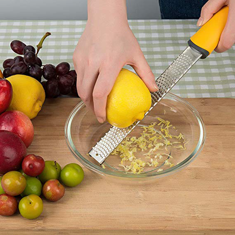 Hot Sale Razor - Sharp Stainless Steel Blade Lemon  Zester / Cheese  Garlic  Ginger Chocolate Grater With Cleaning Brush