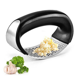 Dishwasher Safe Stainless Steel Ginger Crusher Squeezer Garlic Press Rocker With Ergonomic Handle