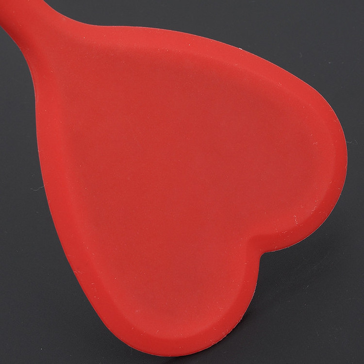 Silicone Wok Turner Kitchen Tools  Heart Shaped Non - Stick Fried Egg Spatula