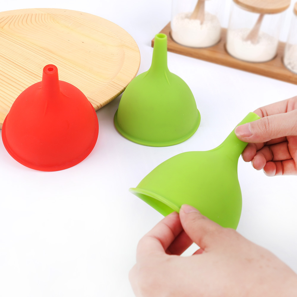 Kitchen Funnel Kitchen Cooking Tool Durable Soft Silicone Funnel for Oil & Liquid