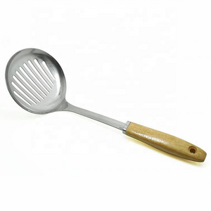 UJ-KT534-A  Popular Stainless Steel Cooking Strainer  Cooking Skimmer