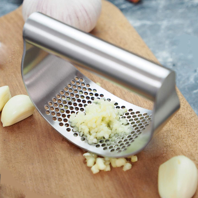 Kitchen Gadgets Chopper Stainless Steel Squeezer Slicer Mincer Roller Ginger Rocker Manual Garlic Crusher Masher Grinder Press