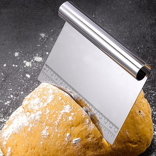 Chef Baking Kitchen Stainless Steel Food Cake Cutter Dough Knife Mirror Polished Bread Pastry Pizza Scraper With Measuring Scale