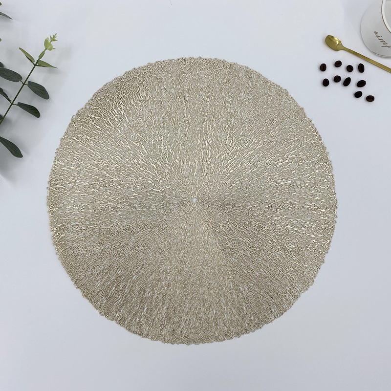 Gold Round  pvc beautiful Pressed Vinyl Table Hollow Out Washable Place Mats for Anniversary Dinner Kitchen Decorations