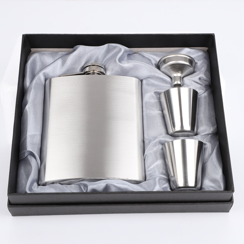 6oz 7oz 8oz Stainless Steel Hip Flask Set Men Gift Set with Shot Glasses Funnel for Alcohol Leather Hip Flask Whisky Glass