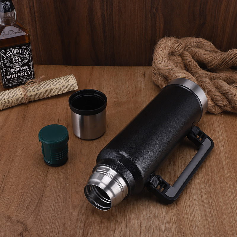 1.4L Vacuum Stainless Steel Double Walled Outdoor Car Travel Pot Classic Legendary Large Hammertone Green Thermal Water Bottle