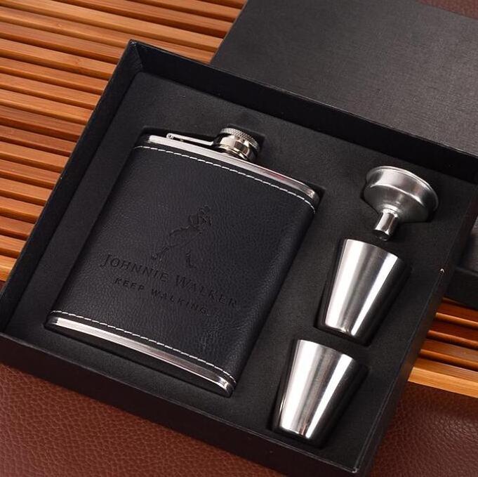 Wholesales 18/8 stainless steel Hip Flask For Liquor with leather cover with 2 shot glasses and Funnel GIFT SET