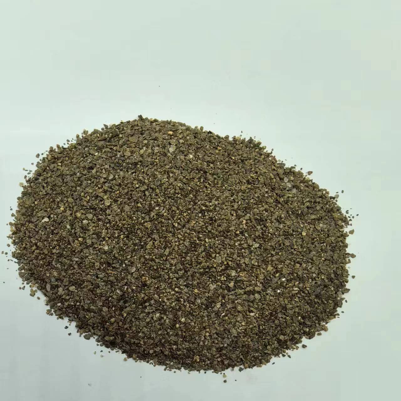 Soil Conditioner Adsorbent agricultural vermiculite 20 liters vermiculite sachet exfoliated crude vermiculite