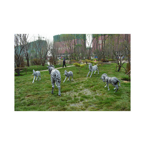 Modern outdoor handmade life size resin zebra statue fiberglass animal sculpture for garden decoration