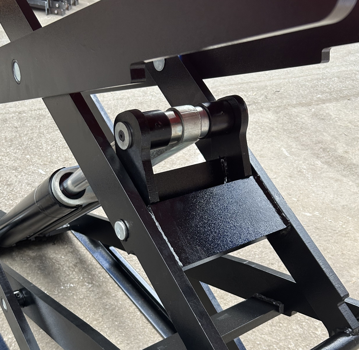 Full Rise Scissor Auto Lift OJ-630 hydraulic Lock