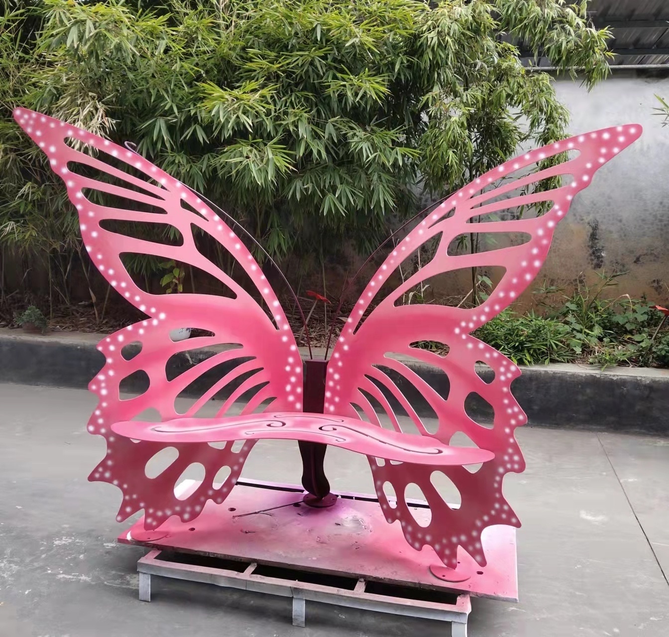 Modern metal art butterfly garden art chair statue home yard decoration outdoor display stainless steel sculpture for sale