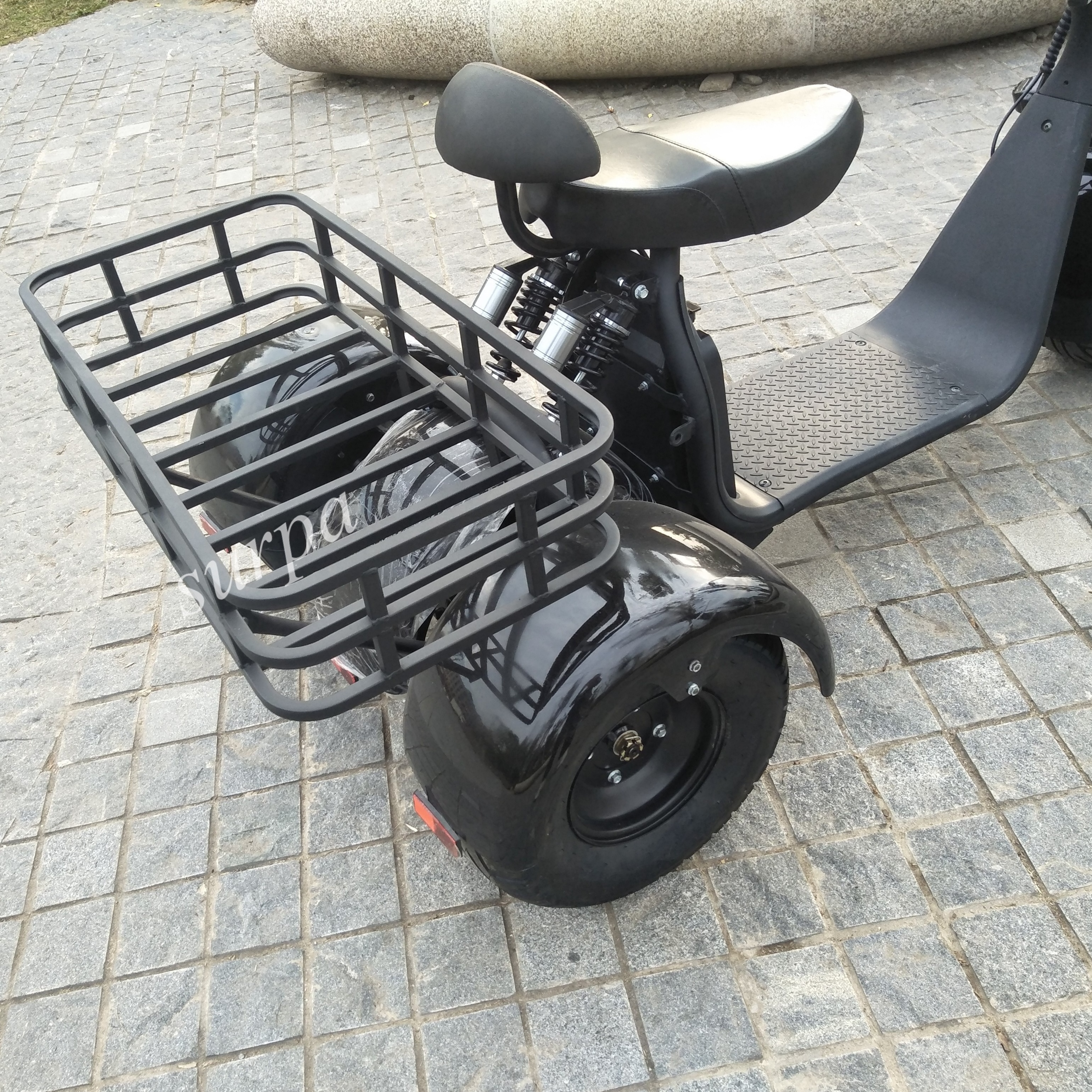 1000W 2000w 60v three  wheel citycoco tricycle  trike fat tire retro electric scooter made in china with golf bag holder basket