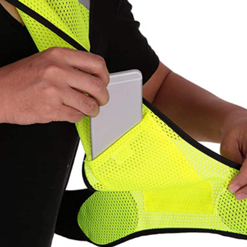 2023 NEW Outdoor High Visibility Flashing Led Running Reflective Safety Vest with LED Reflective Stripes for Night