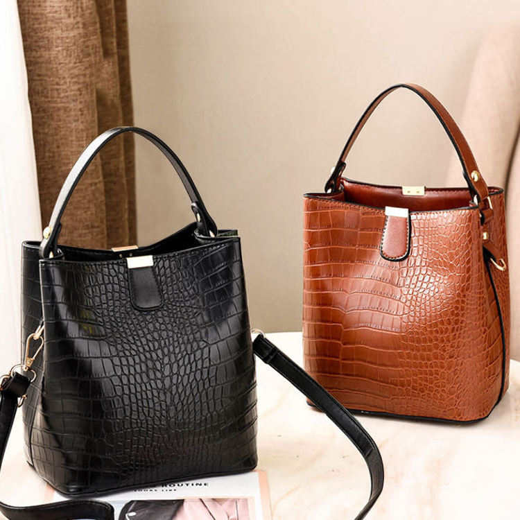 Luxury Crocodile Pattern Leather Bolsos De Mujer Fashion Handbags Women Crossbody Bag Handbags For Women