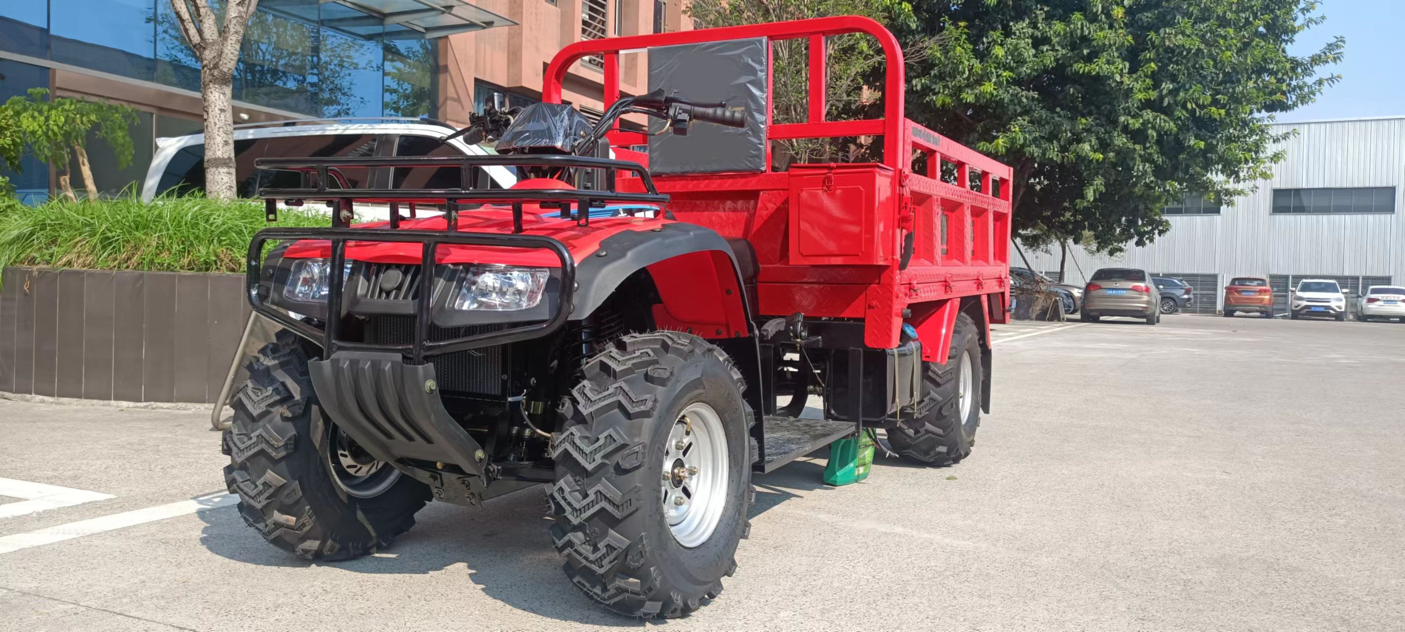 Africa hot selling tricycle heavy loading with powerful engine three wheel motorcycle gasoil motorized tricycle Customized ATV