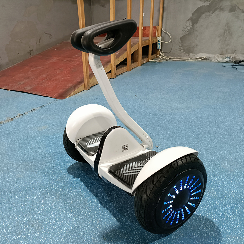 Manufacturer two-wheel electric balance car scooter wireless and APP smart control self-balancing  hoverboard with handle bar