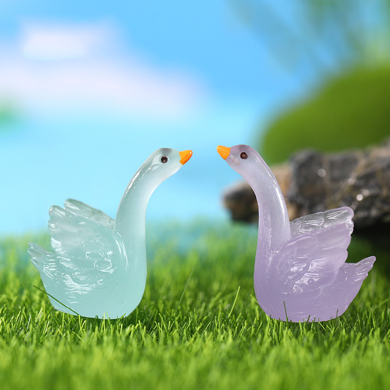 New Luminous Goose Swan Glow-in-the-dark Miniatures Fairy Garden Decor Resin Craft Feature Decoration Small Animal DIY Supply