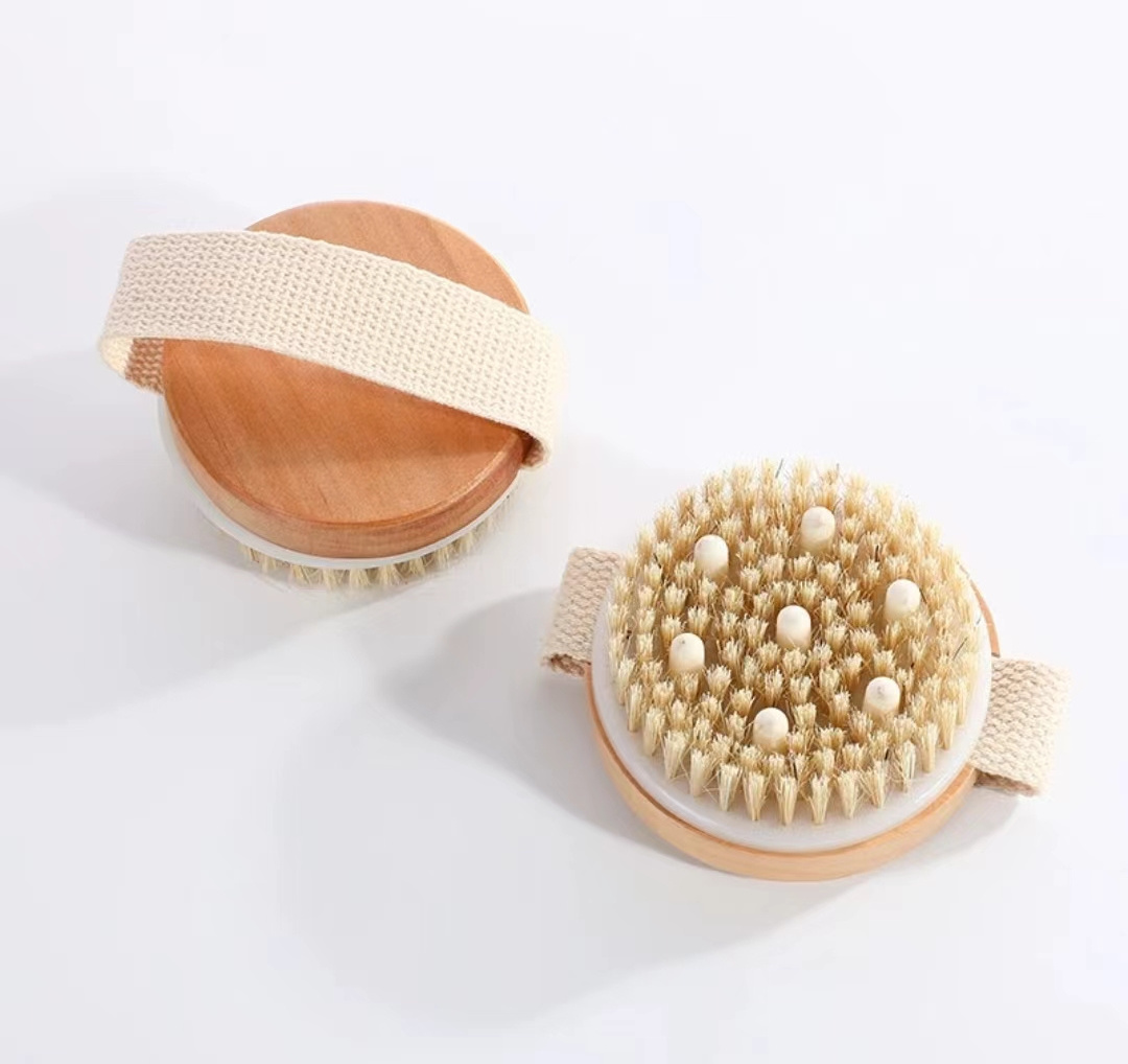 Wholesale Bath Brushes Sponges Scrubbers Custom Dry Body Brush Exfoliating Round Wooden Brush To Exfoliate Spa Bath Supplies