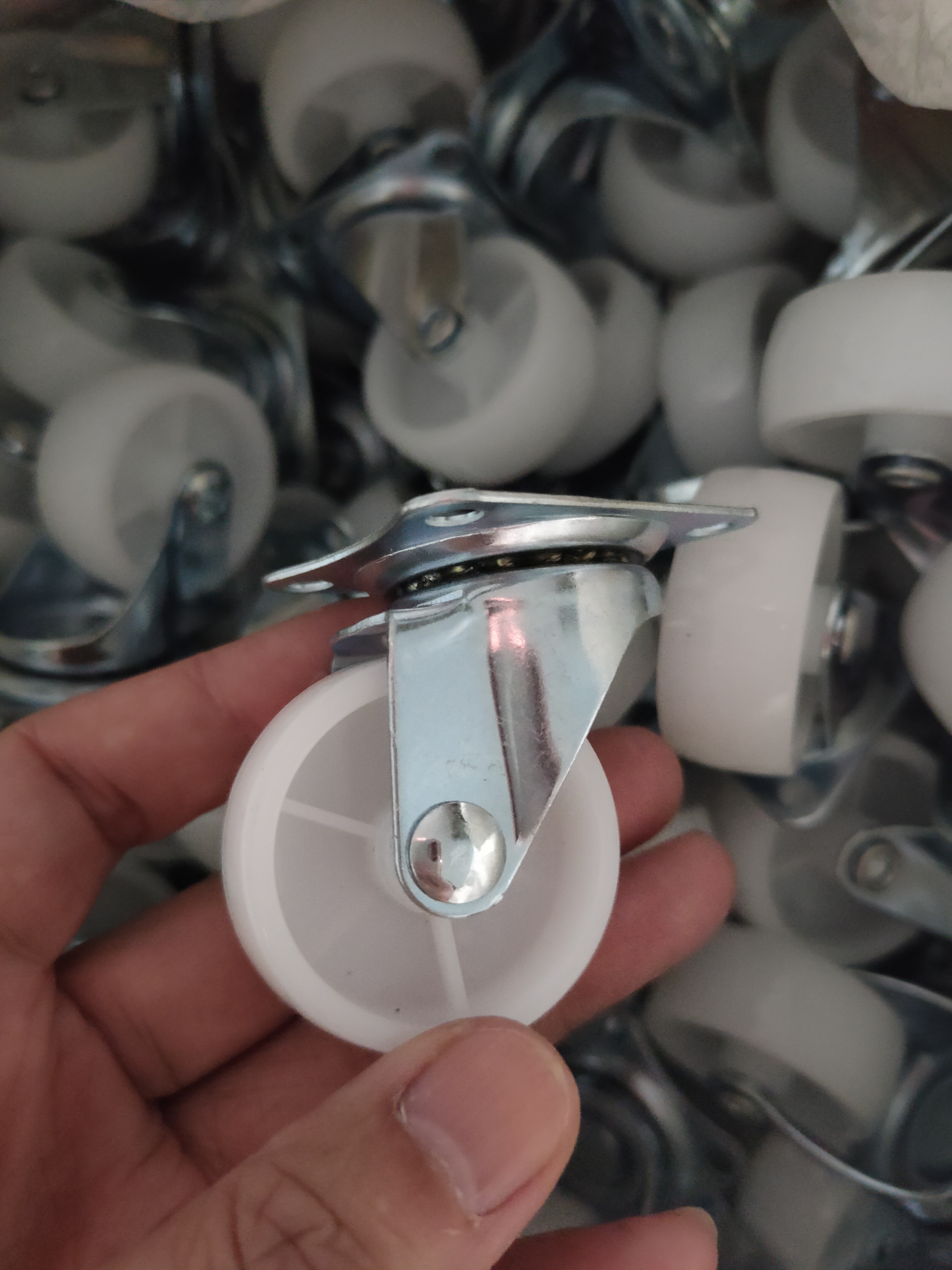 Top Plate 1 Inch 2 Inch Plastic Swivel Caster Wheels Furniture White Pp Casters