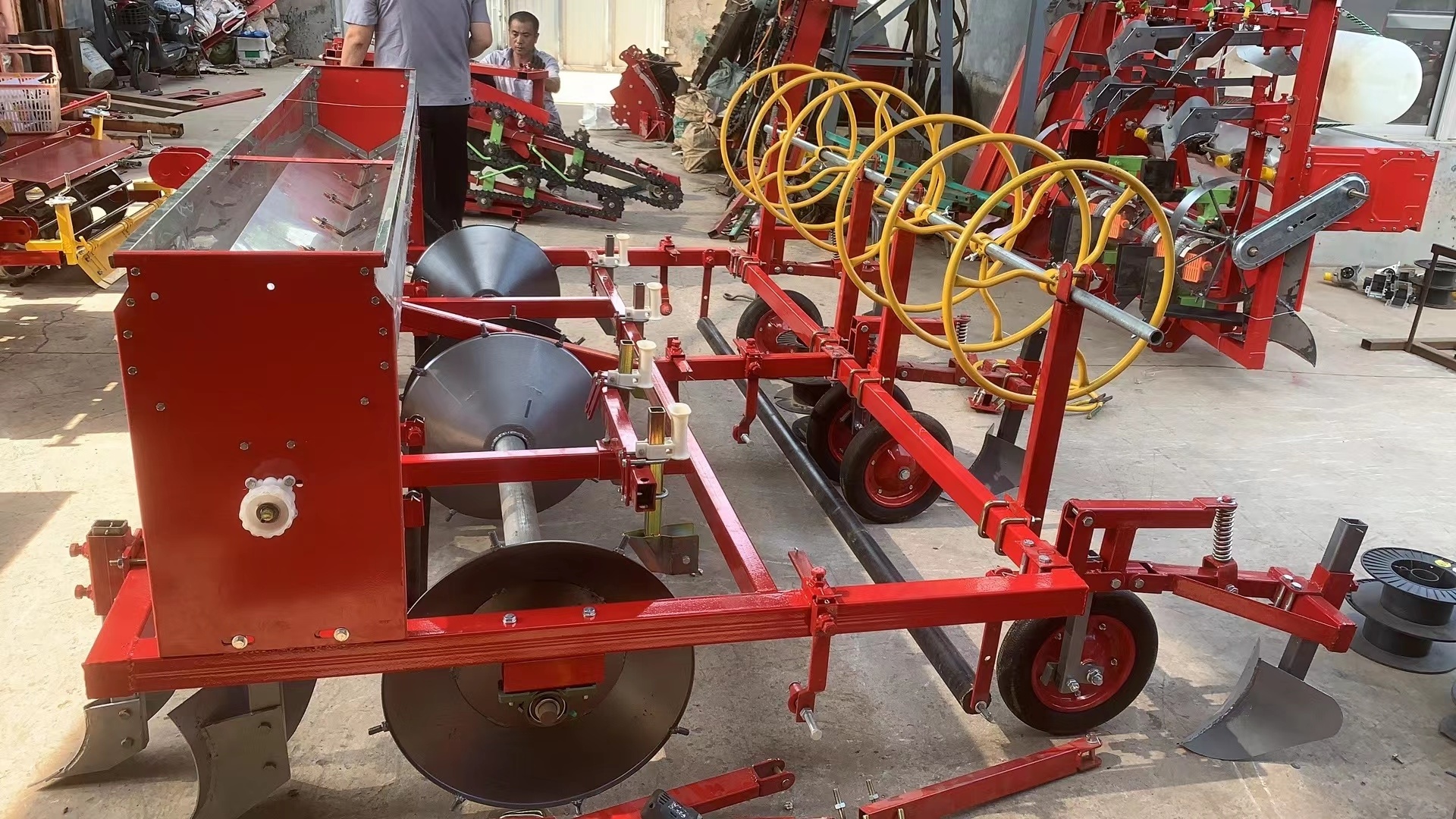 agricultural machine tractor mounted plastic mulch laying machine