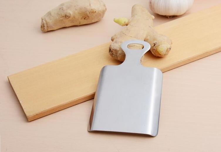 New Ginger Mill Kitchen Useful Tool Practical Wasabi Stainless Steel Garlic Grater Bento Mill Tool Press Garlic Press