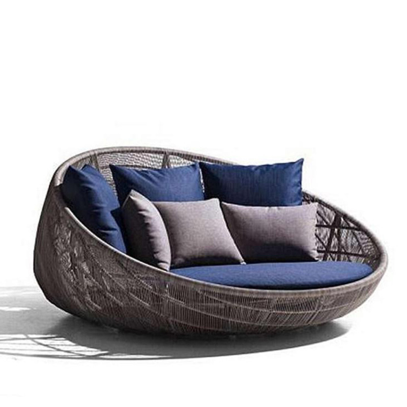 Best-Selling Outdoor Patio Rattan Round Bed Folding Garden Lounge Chair Durable Woven Birdcage Bed with Stylish Design