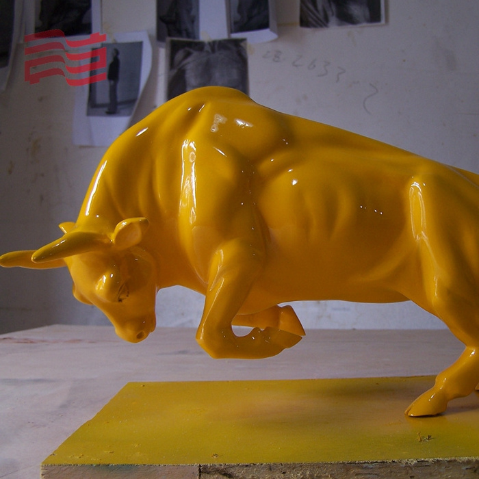 Bull sculpture bronze material forged urban landscape sculpture factory custom