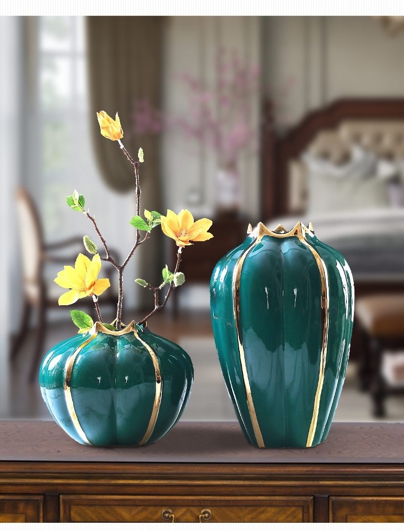 Modern Glazed Ceramic Art Decor Green Gold Pumpkin Vase for Home or Wedding Artificial Flower Ornaments