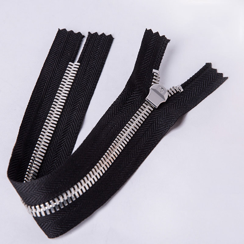 DWDP #8 10cm 15cm 20cm Custom Zippers Tape Closed End BRASS ZIP Metal Zipper for Clothes Garment Handbags