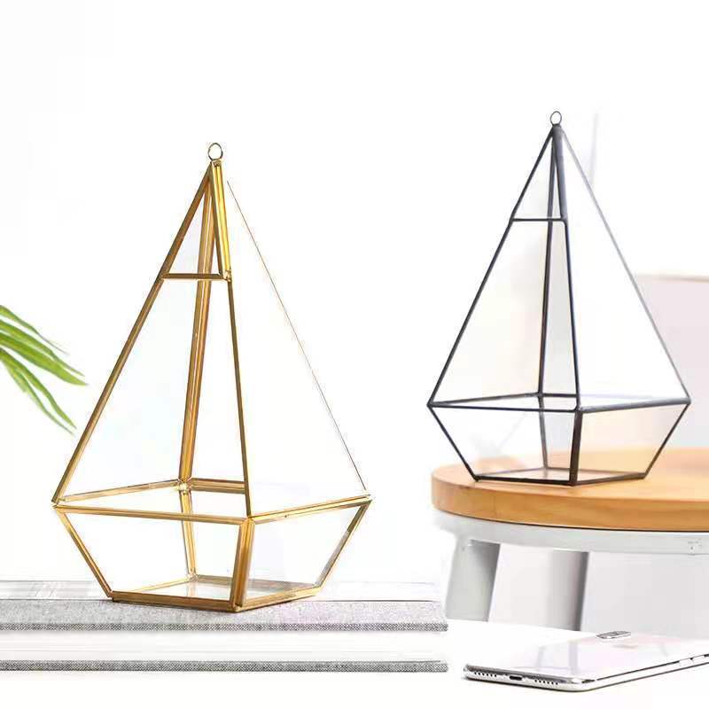 New product ideas 2021 valentines day gift glassware gift sets vase glass gold geometric terrarium for home wedding decoration