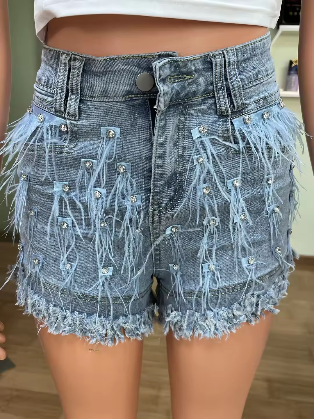 New Summer Diamonds Ostrich Feather Tassel Blue Denim Shorts Female Fashion Denim Jeans Trousers Pants Short Jeans For Women.