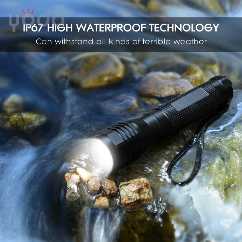 High-Powered Zoomable IP67 Water Resistant 4 AA dry battery Led Flashlight for Camping Emergency Hiking