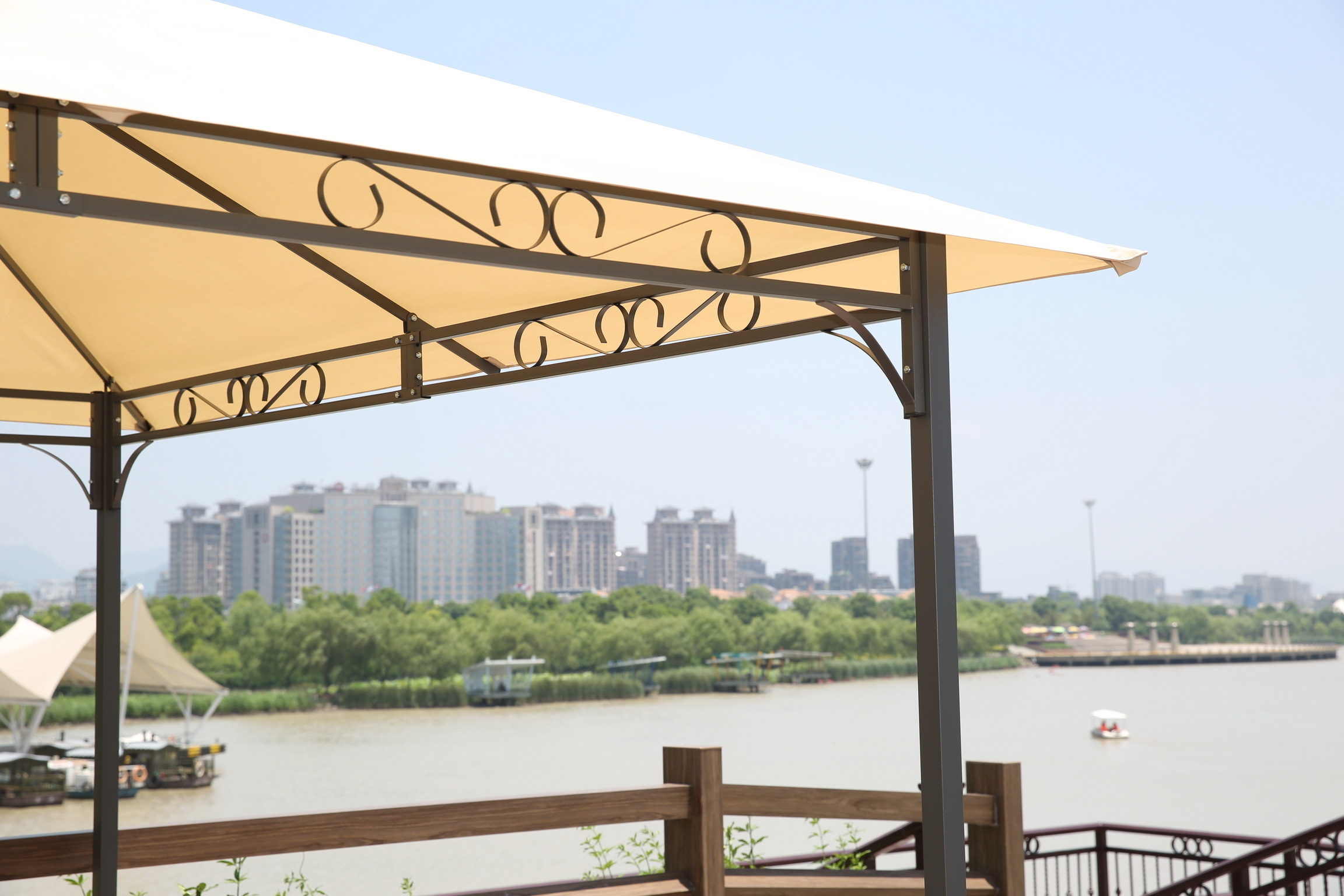 YOHO Outdoor Movable Sunshade PVC Garden Arch Wood and Metal Frame Pergola Aluminum Gazebo for Trade Show Tents