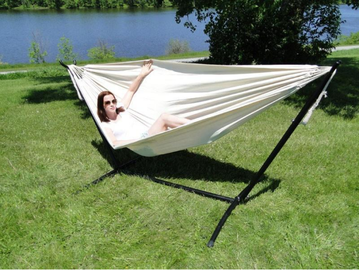 Best selling outdoor metal steel large folding portable double standing hammock chair stand with carry bag 450 pounds capacity