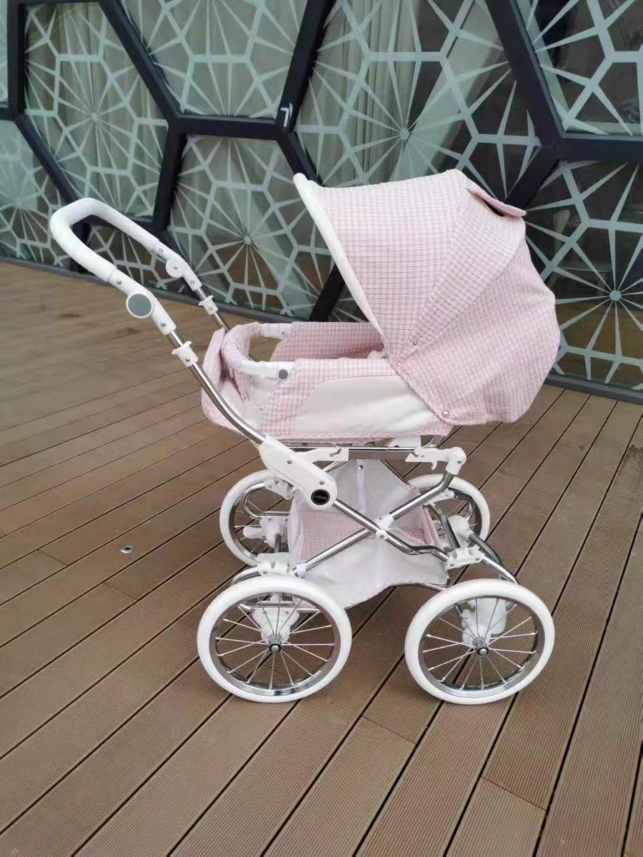 Baby stroller can sit lie down  fold baby breathable umbrella cart one button to collect  portable children's trolley