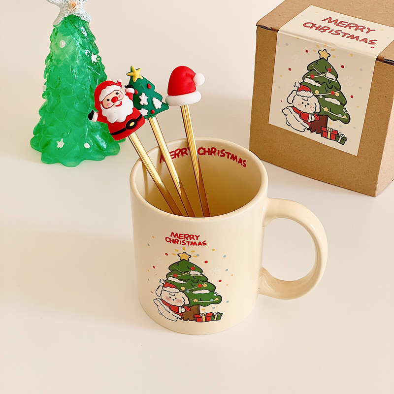 Light yellow Mug Cups Christmas Tree and Dog Pattern Ceramic Mug Cup For Christmas Gift