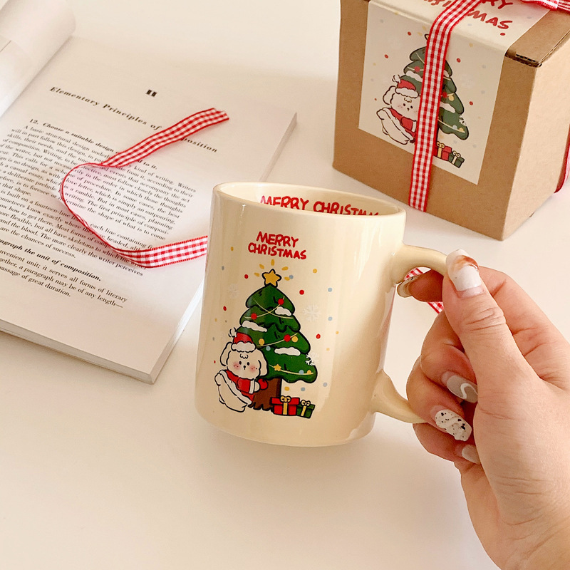 Light yellow Mug Cups Christmas Tree and Dog Pattern Ceramic Mug Cup For Christmas Gift