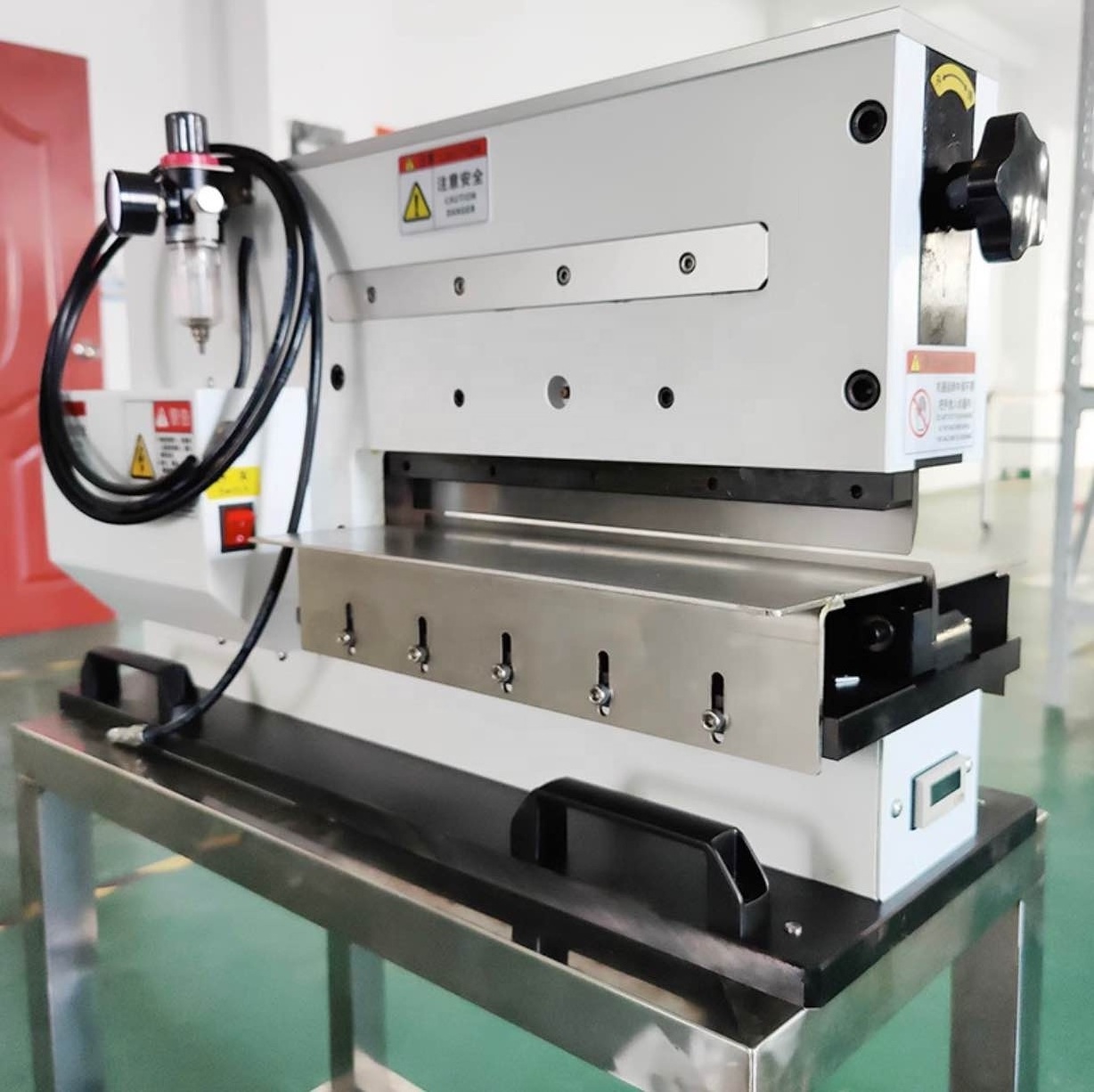 Pcb Circuit Board De-paneling cutting machine manufacturer with low cost