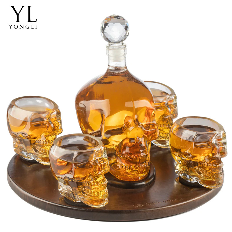 Custom Dark Fashion Design Whiskey  Skull Decanter set Crystal Glass Skeleton whisky glass sets