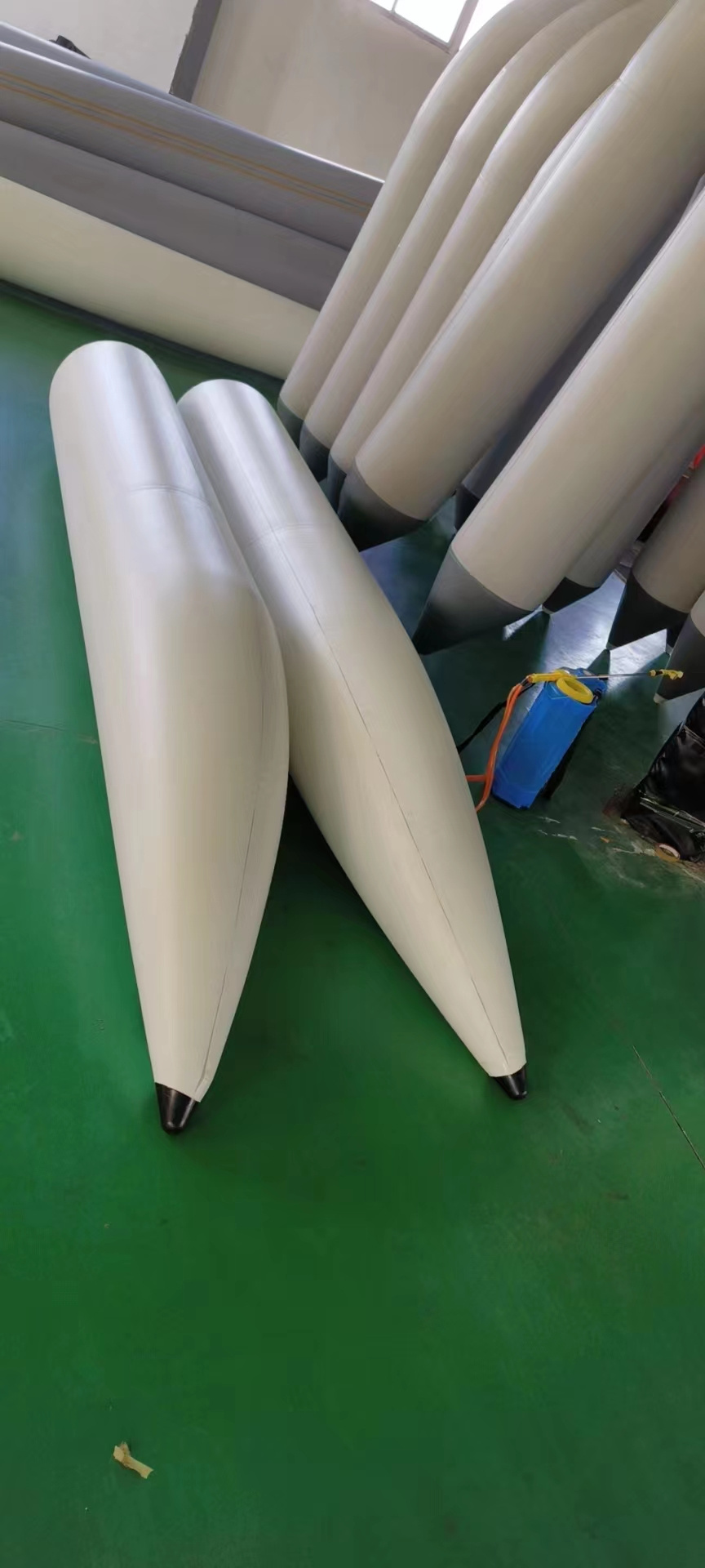 PVC Material Cataraft Pontoons Inflatable Boat Tubes Floating Pontoon Tubes for Water Sports