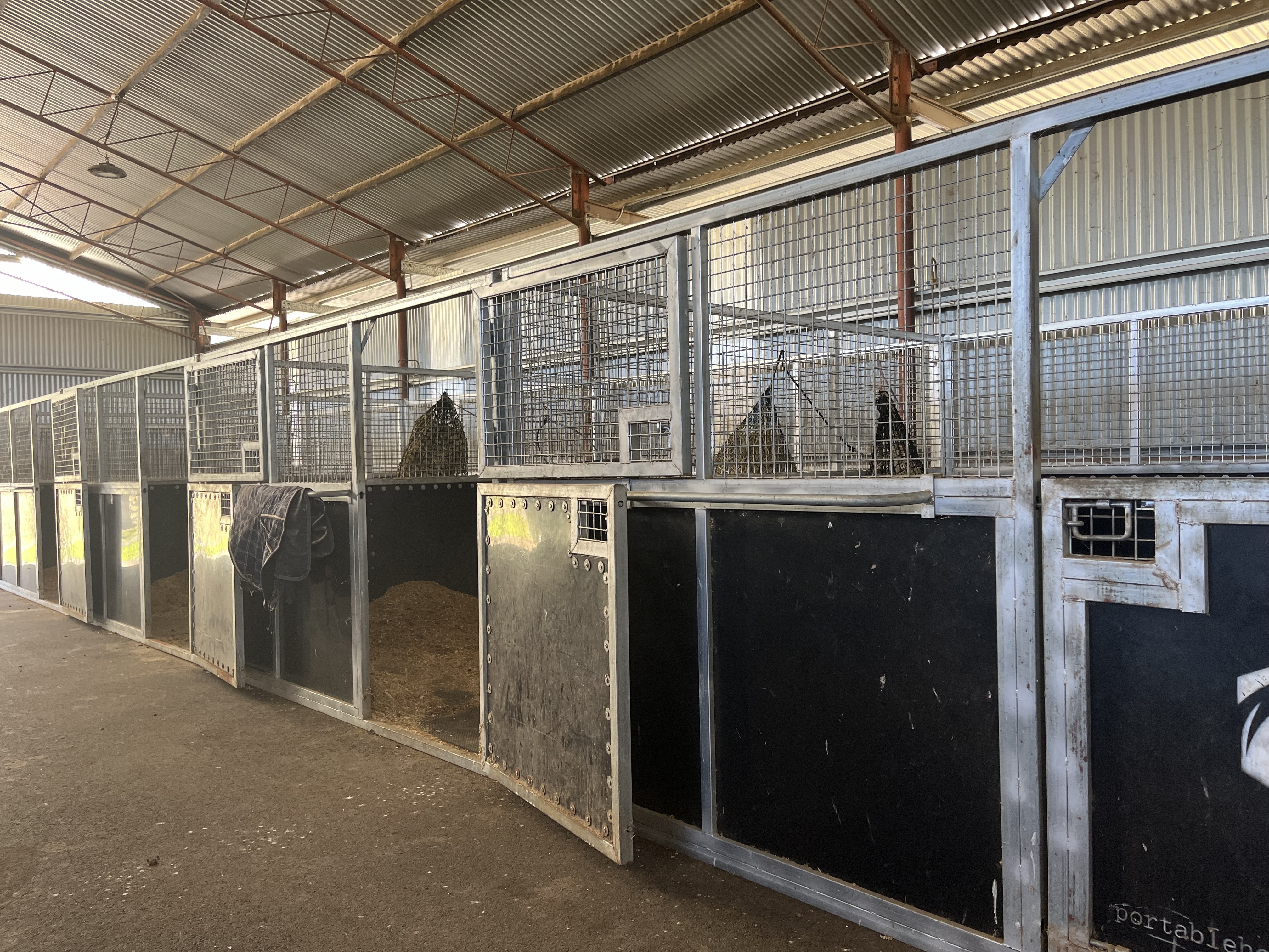 Ranch Popular Used Galvanized Metal Horse Fencing Panels Horse Stable Stall