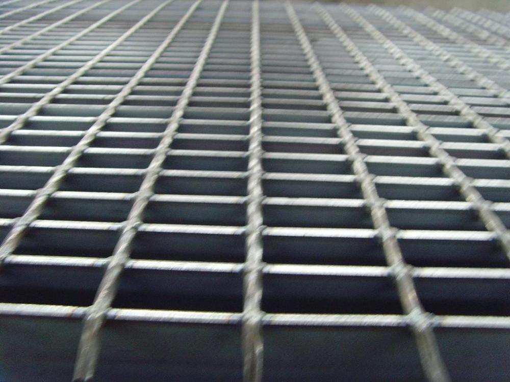 factory direct sale Galvanized Metal Stair Steps Walkways Steel Stairs Grating Steel Ladder Steel Treads Steps