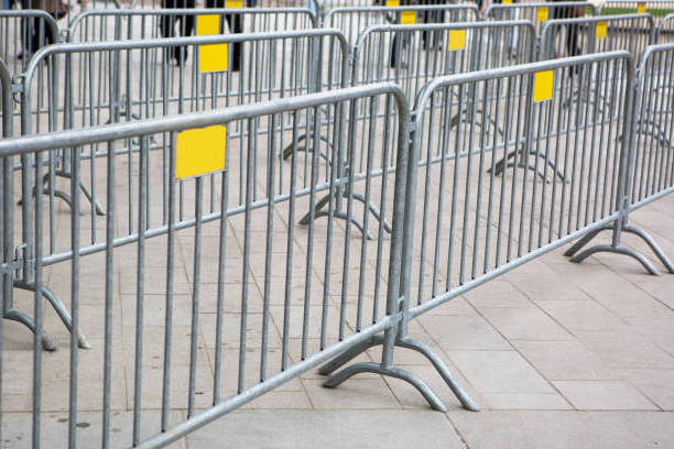 Outdoor temporary fence crowd control barrier and chain link fence for sale