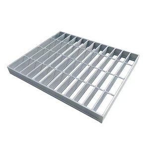 Used for Exterior stair treads project platform walkways Hot-dip galvanized compound steel grating