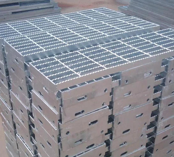 Drainage Steel Grating With Frame Q235 ASTM Safe and Reliable Steel Grating Walkway for Ditch Cover