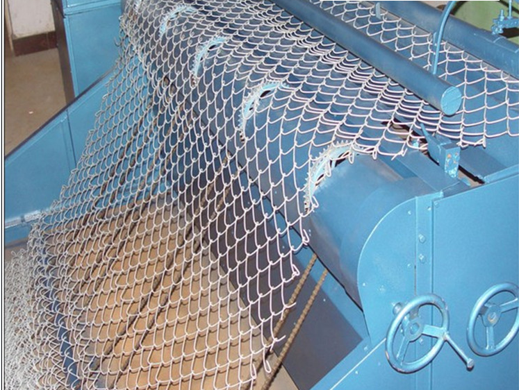 PVC Coated Electric electro hot dipped HDG galvanized Diamond Chain Link Wire Mesh Fence Wire