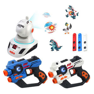 Infrared Sounds Shooting Games 2-Player Vibrate Laser Guns Toys Set with Projection Tags Fighting Games Shooting Battle Game