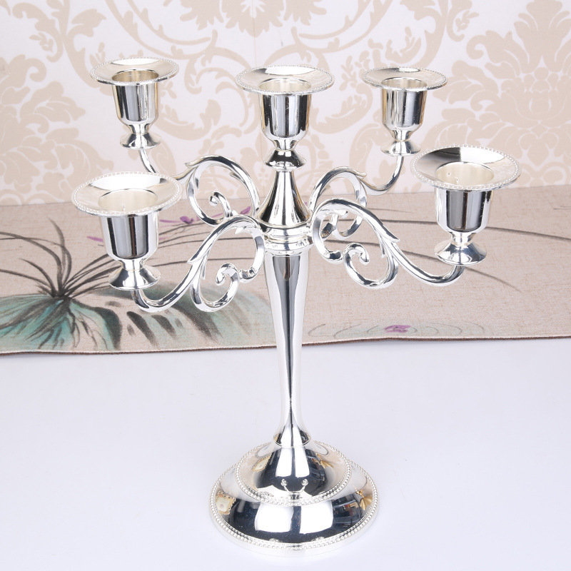 Hot Selling Metal Candelabra Centerpiece For Wedding Purpose Luxury Handmade Candle Holder Wholesalers Metal wedding decoration