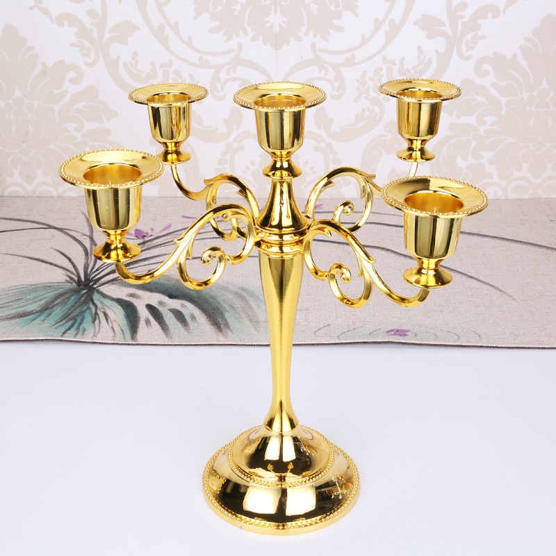 Hot Selling Metal Candelabra Centerpiece For Wedding Purpose Luxury Handmade Candle Holder Wholesalers Metal wedding decoration